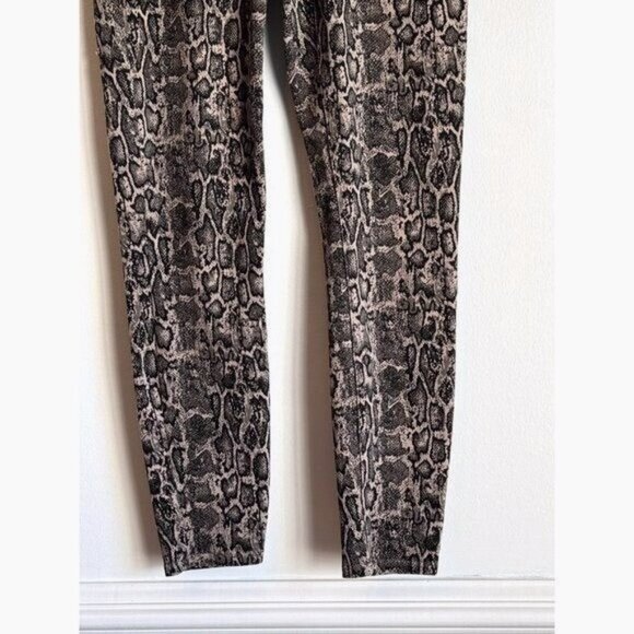 Spanx Women’s Medium Snake Print Jean-ish Ankle Leggings Pull On Edgy Glam 29x27 - Picture 4 of 10